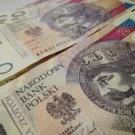 Jak wysłać wsparcie finansowe rodzinie